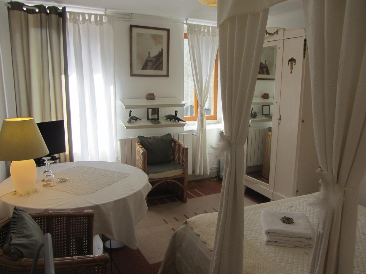 La Maison De Natasha Castillon-en-Couserans Екстериор снимка