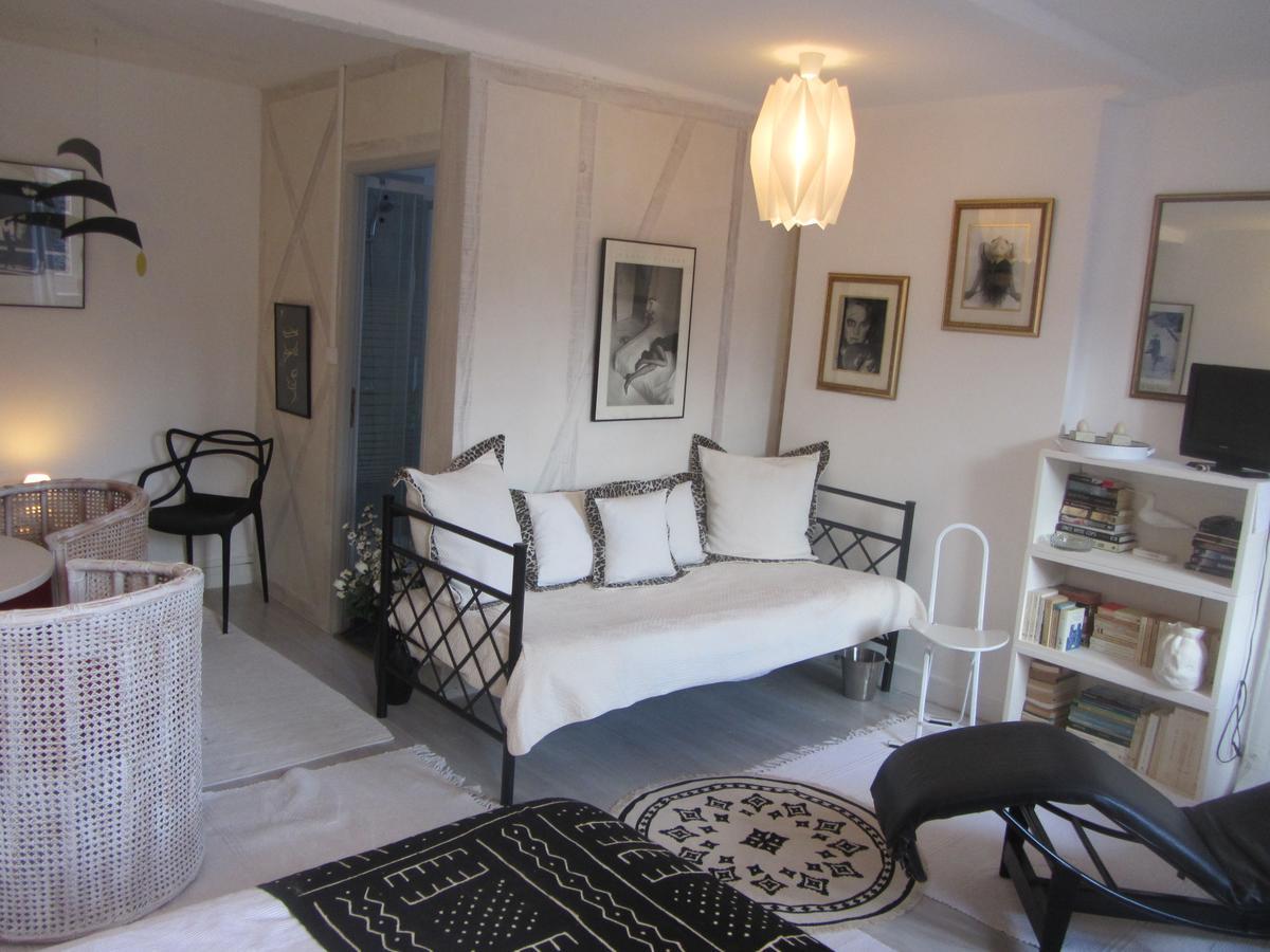 La Maison De Natasha Castillon-en-Couserans Екстериор снимка